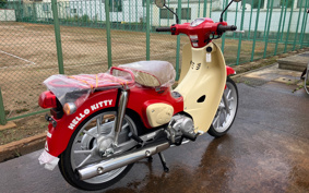 HONDA SUPER CUB 110 HELLOKITTY JA59