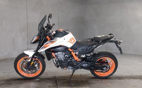 KTM 890 DUKE R TU940