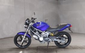 HONDA VTR 250 MC33
