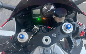 YAMAHA YZF-R1 1998 RN01