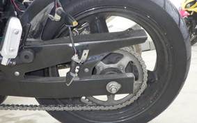 SUZUKI GSR250