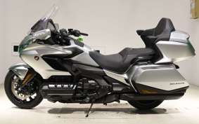 HONDA GL 1800 GOLD WING TOUR DCT 2025 SC79