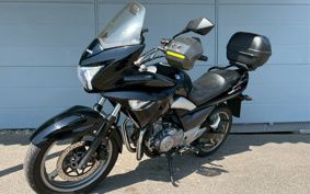 SUZUKI GSR250 GJ55D