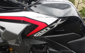 HONDA CB200X