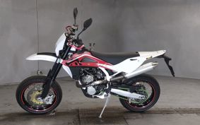 HUSQVARNA SM250R ..