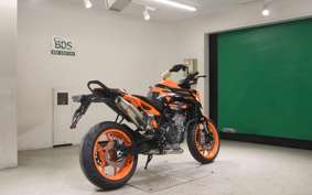KTM 890 DUKE GP 2023