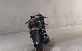 SUZUKI GSX-R125 DL33B