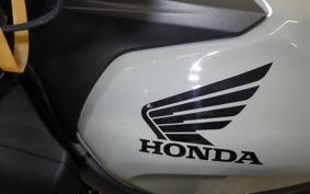 HONDA CB650R E-Clutch 2024 RH17
