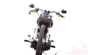 HARLEY FXDWG 2010 GP4