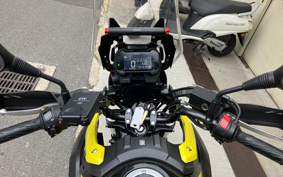 SUZUKI STROM 250 DS11A