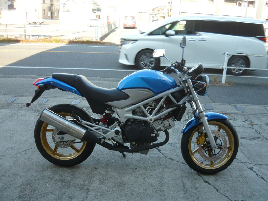 Фото Honda VTR 250 2011 с японского аукциона