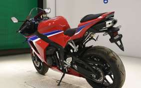 HONDA CBR600RR 2025 PC40
