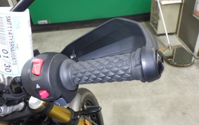 TRIUMPH SCRAMBLER400X 2024