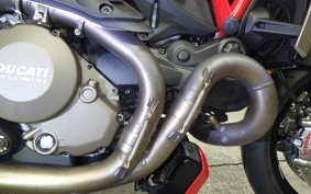 DUCATI M1200 S 2015