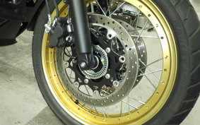 SUZUKI Vｽﾄﾛｰﾑ650XTA 2025 C733M