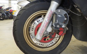 SUZUKI GSR125
