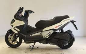 APRILIA SR MAX 125