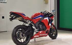 HONDA CBR600RR 2020 PC40