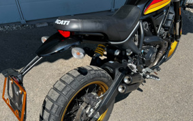 DUCATI SCRAMBLER DESERT SU RED 2020 KB01