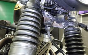 TRIUMPH STREET TWIN 2021