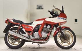 HONDA CB900F 2025 SC01