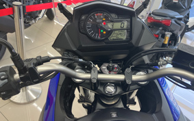 SUZUKI DL650 ( V-Strom 650 ) 2025 C733M