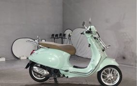 VESPA PRIMA BEIGE RA125 ..