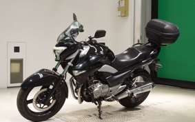 SUZUKI GSR250 2005