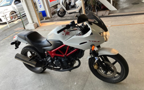 HONDA VTR 250 F MC33