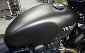 TRIUMPH STREET TWIN 2022