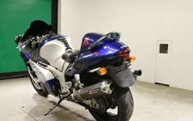 SUZUKI GSX-1300R HAYABUSA 2001