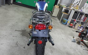 TRIUMPH BONNEVILLE T100 2016