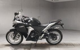 HONDA CBR250R MC41