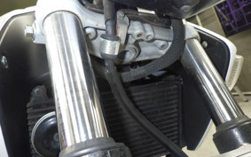 SUZUKI GSR250