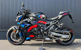BMW M1000R 2025 0P51