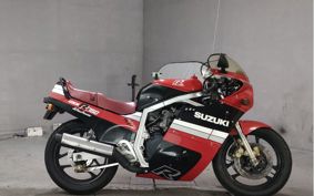 SUZUKI GSX-R750 1985 GR71F