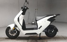HONDA EM1 e: EF16