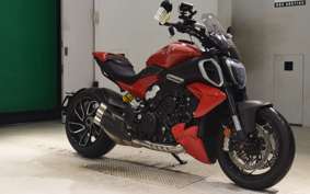 DUCATI DIAVEL V4 2023