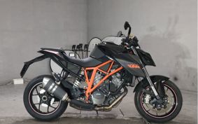 KTM 1290 SUPER DUKE R 2015 V3940