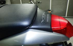 HONDA VTR 250 Gen. 2 MC33