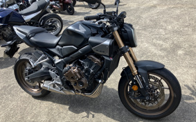 HONDA CB650R E-Clutch 2025 RH17