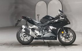 HONDA CBR250RR MC51