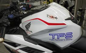 HONDA CBR250RR A MC51