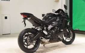 KAWASAKI ZX-25R ZX250E