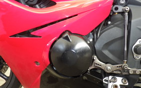 TRIUMPH DAYTONA 675 2013