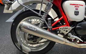 TRIUMPH TRIUMPH THRUXTON 2011 TJ9147