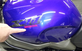 HONDA X11 2000