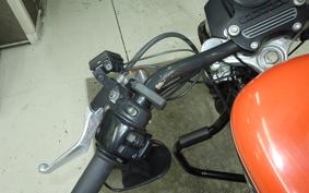 HARLEY XL883R 2005