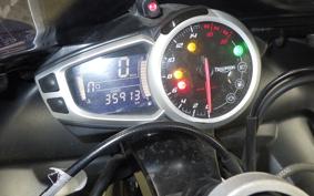 TRIUMPH DAYTONA 675 2015