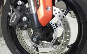 TRIUMPH TRIDENT 660 2023